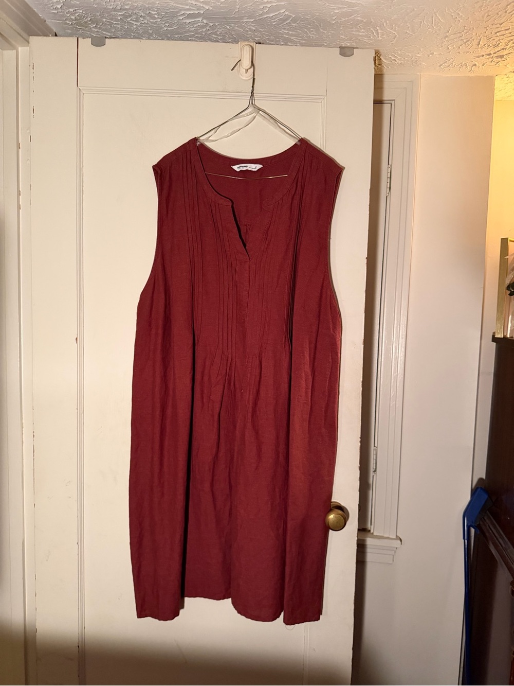Sonoma Sleeveless Burgundy Pintuck Tunic
